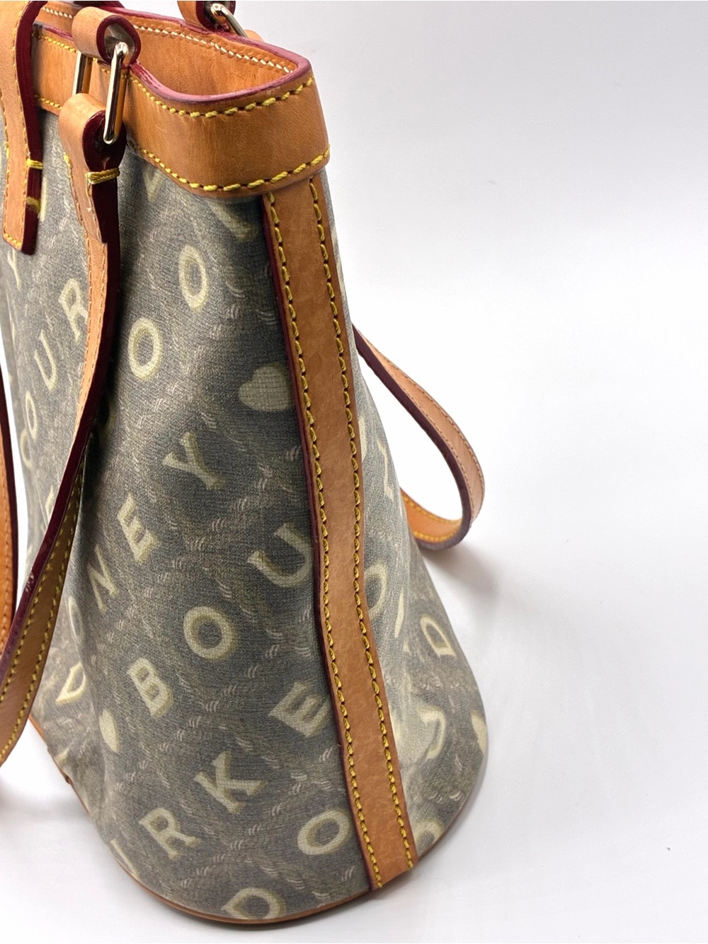 Y2K Dooney & Bourke Crossword Monogram Bucket Shoulder Bag Heart Charm - Picture 9 of 16
